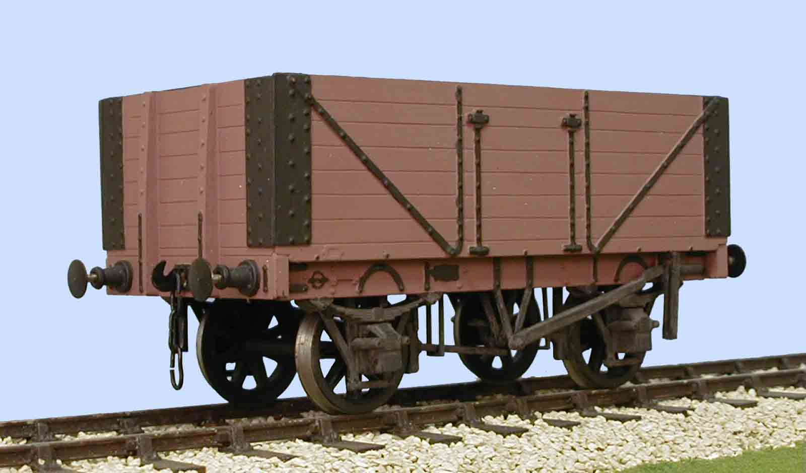 4040 Slaters Charles Roberts 7 Plank Private Owner Wagon (side door)